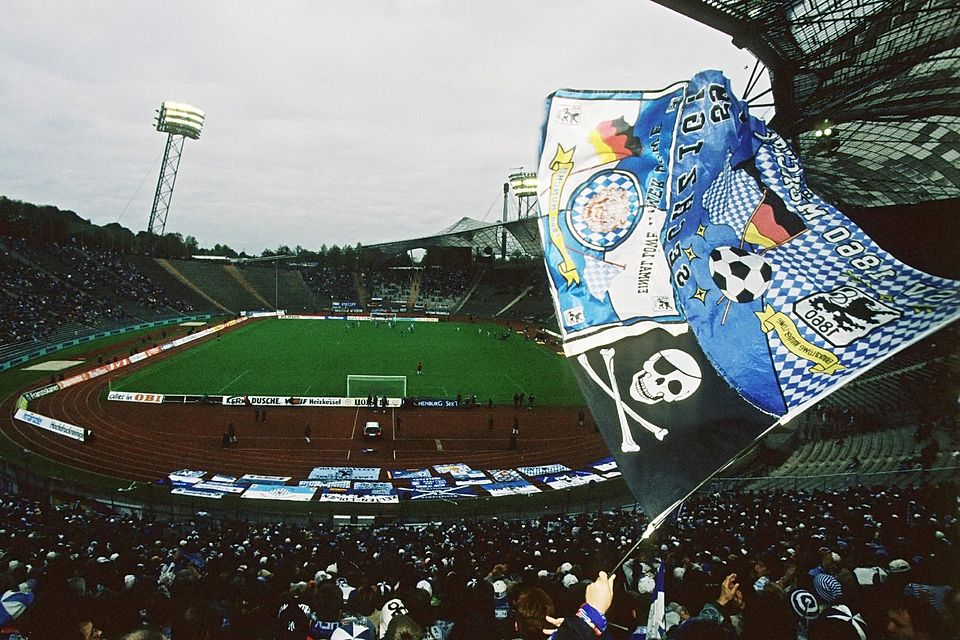 So voll wie damals dürfte es nicht sein: Sollte der TSV 1860 im Olympiastadion spielen, könnten nur etwa 35.000 Zuschauer dabei sein.