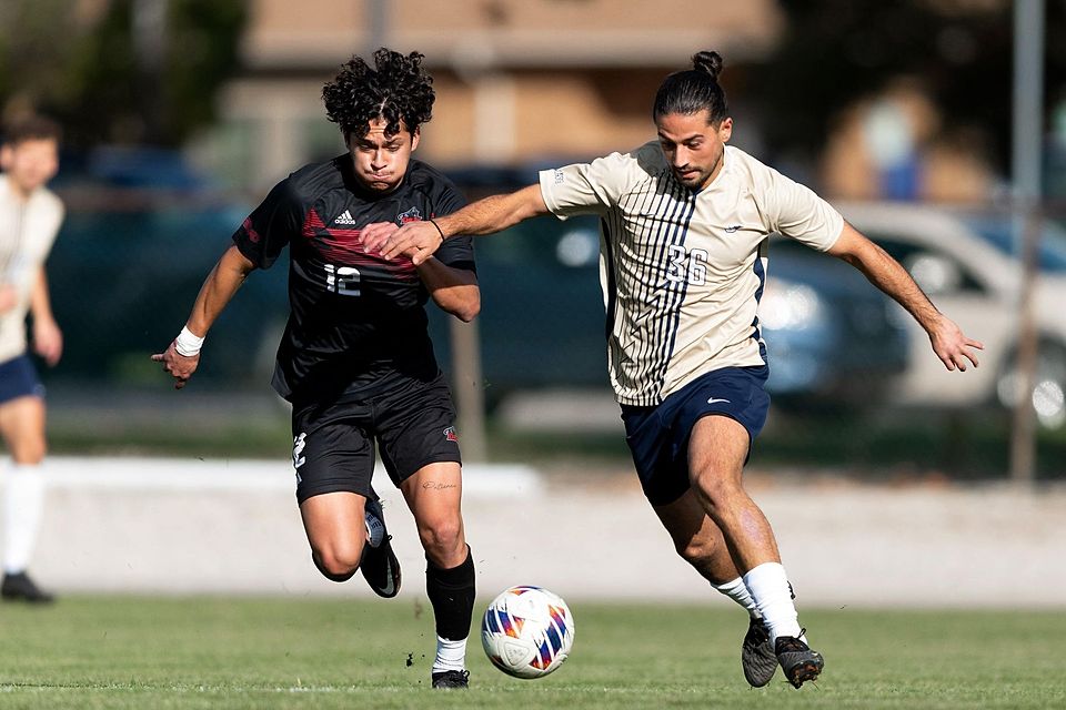 Als Fußballer in den USA lernte Furkan Yalcin (rechts) viel dazu und trainierte unter Profibedingungen.