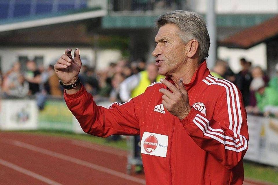 2016/17 coachte Klaus Augenthaler den SV Donaustauf in der Landesliga.