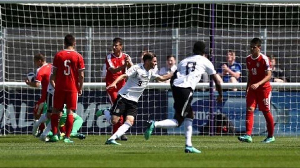 Torjubel: Nachwuchsspieler Leon Dajaku vom VfB Stuttgart traf beim U17-EM-Spiel gegen Serbien zwei Mal. Foto: Getty Images Europe