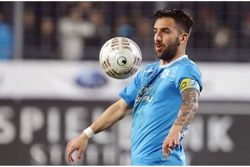 Der Kapitän der Stuttgarter Kickers, Enzo Marchese. (Archivbild) Foto: Pressefoto Baumann Der Kapitän der Stuttgarter Kickers, Enzo Marchese. (Archivbild) Foto: Pressefoto Baumann