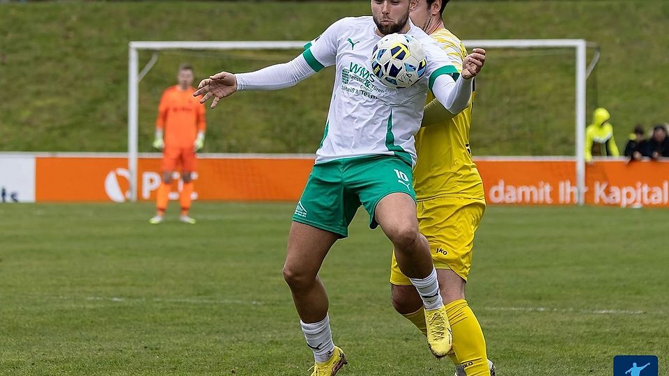 Die SpVg Schonnebeck um Top-Knipser Niko Bosnjak behauptet sich in Homberg. 
