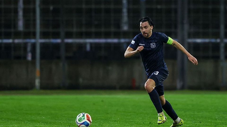 Markus Schwabl und die SpVgg Unterhaching treffen im Topsiel auf Illertissen. 