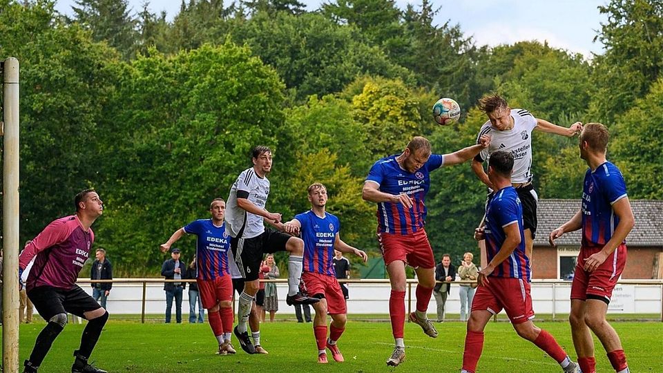 Im Hinspiel gewannen die Hedendorfer mit 2:1 nach 0:1-Rückstand - nun mit 3:2 nach 0:2-Rückstand beim FC O/O. Foto: FuPa/Schmietow (Archiv)