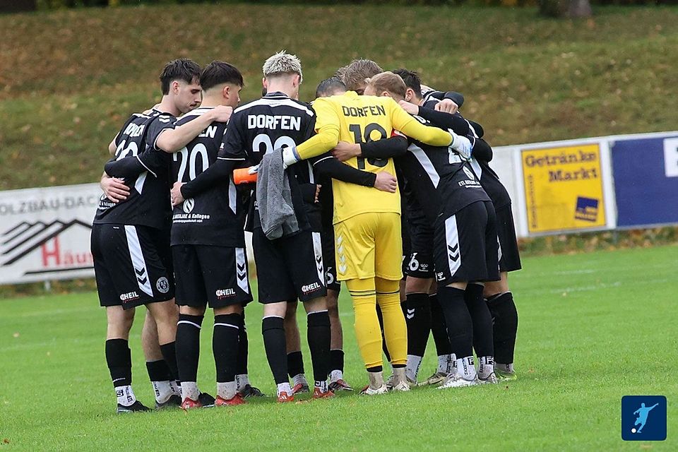 Der TSV Dorfen hat das Spiel gegen den DJK SB Rosenheim nach einem 0:1-Rückstand gedreht.