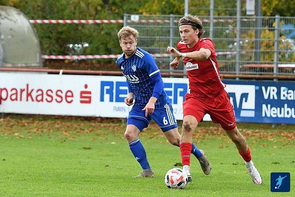 Co-Trainer Johannes Müller (re.) und sein TSV Rain konnten trotz langer Unterzahl drei wichtige Punkte aus Buchbach entführen.