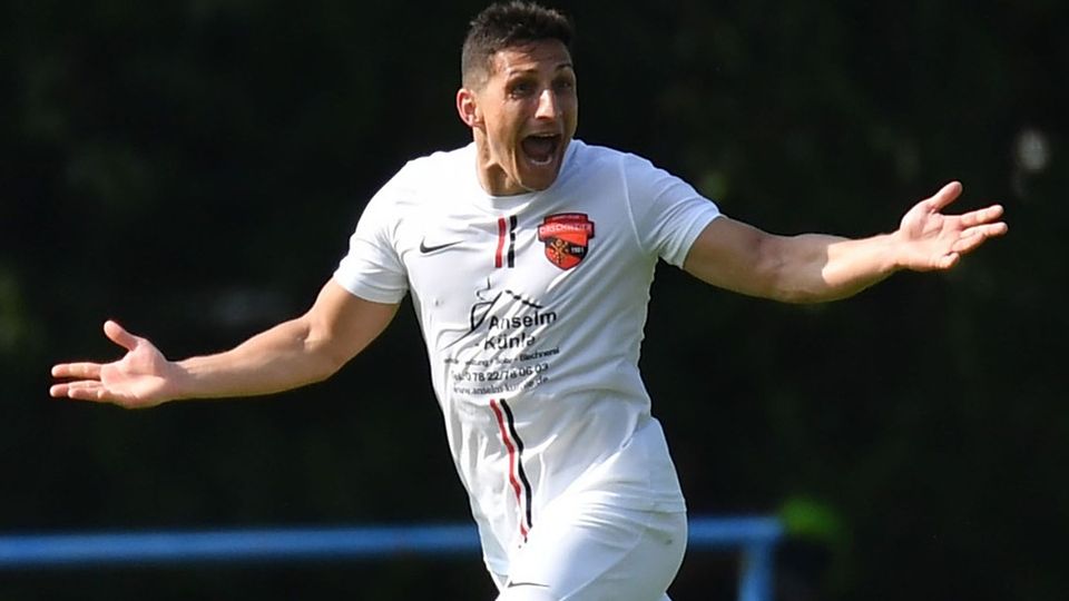 Ümit Sen feiert sein Tor zum 2:0 im Aufstiegs-Rückspiel in Offenburg. | Foto: Wolfgang Künstle	