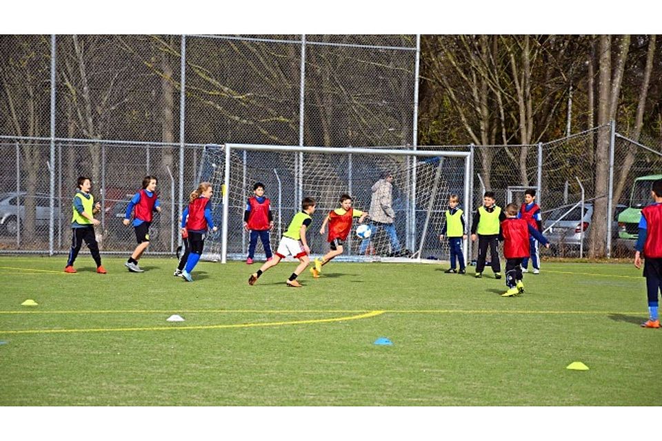 Beim SV Möhringen spielen auch viele Kinder und Jugendliche Fußball. Foto: Archiv Alexandra Kratz