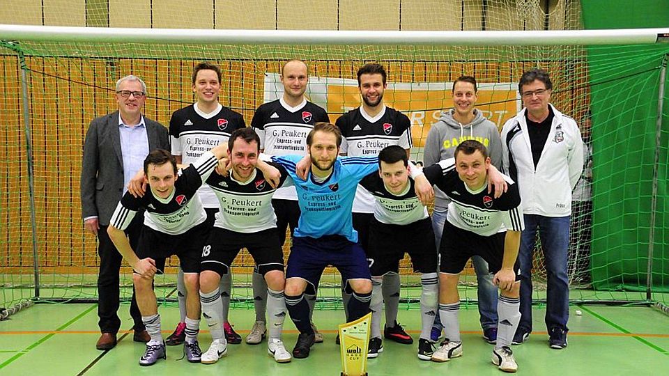 Der TSV Seebach ist der stolze Sieger der 15. Ausgabe der Wolfhaus-Cups der SpVgg Osterhofen. Foto: Nagl