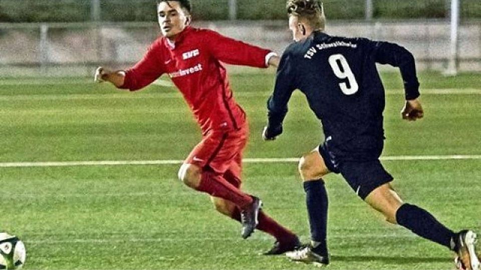 Filip Jaric  (links) überzeugt gegen den TSV Schwaikheim unter anderem mit einem Tor und einer Vorlage. Heiko Potthoff