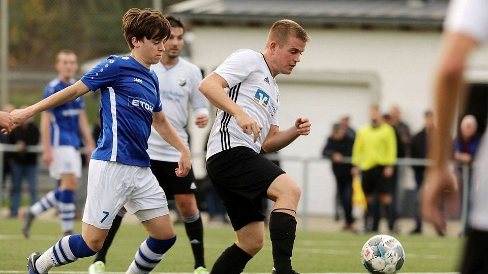 Jonas von dem Broch (l.) traf zum 1:0 für Mehring.