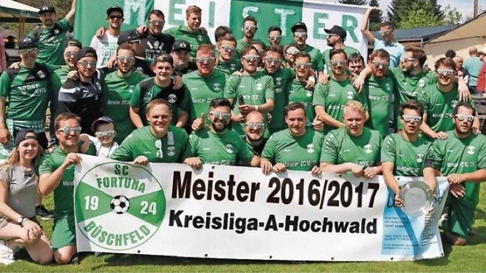 Meister der Kreisliga A Hochwald 2016/2017 und Aufsteiger in die Bezirksliga: SC Büschfeld. Foto: Barth