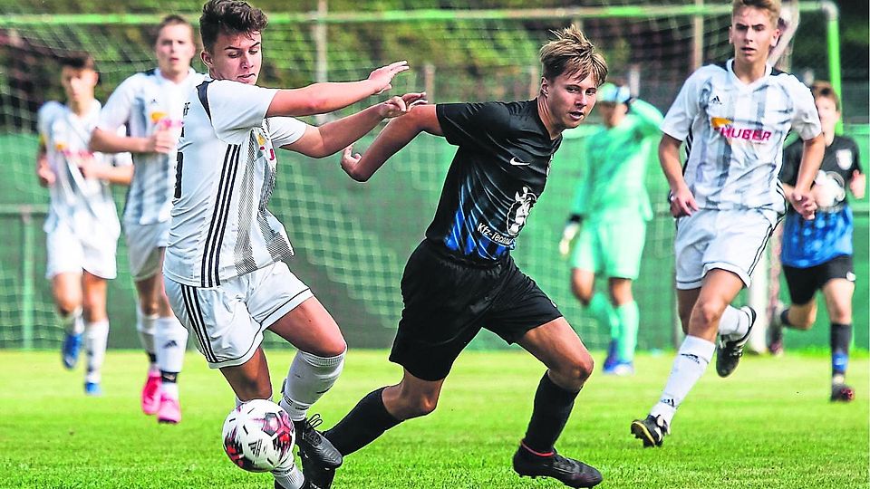 Die JFG Speichersee (dunkle Trikots) wird künftig in der Bezirksoberliga auftreten. 