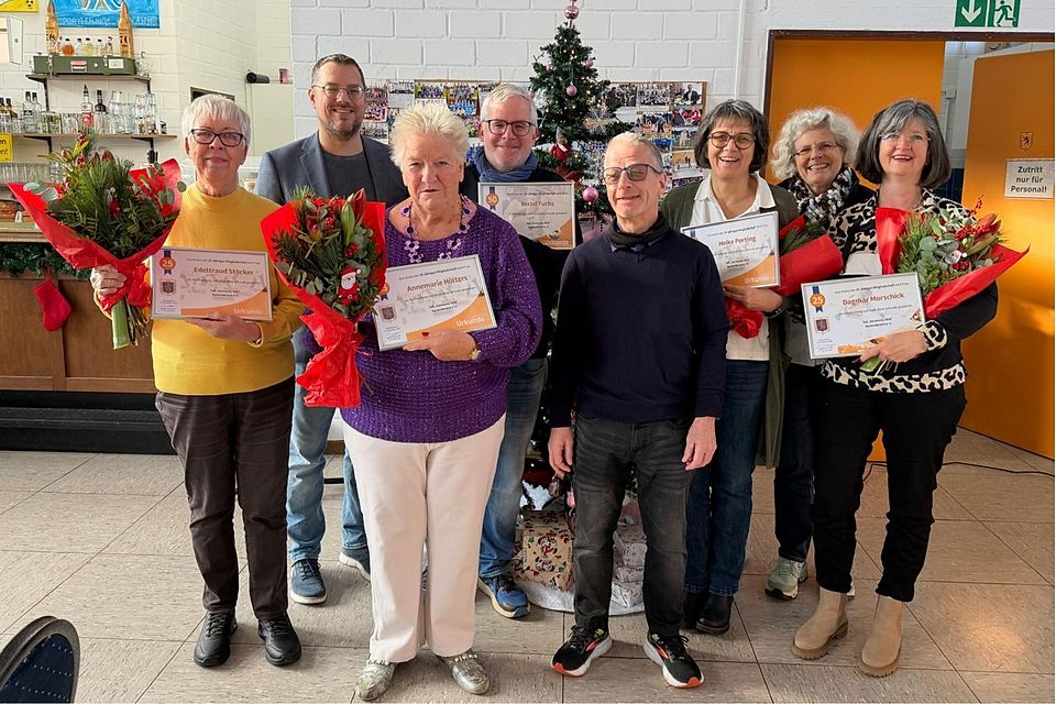 Das sind die Jubilare des TuS Hackenbroich. Das sind die Jubilare des TuS Hackenbroich.