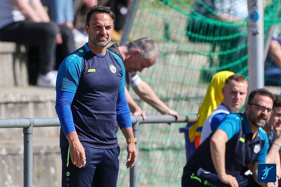 Toller Auswärtssieg als Mutmacher: Trainer Nazir Saridogan (im Bild) freute sich über die starke Leistung seiner Mannschaft beim FC Ederbergland.