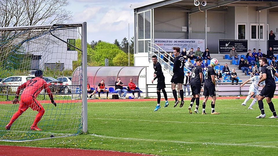 Ein hervorragend geschossener Freistoß von Maximilian Krist streifte den Außenpfosten des Türkgücü-Tores. Da hatten die Gäste noch Glück. Das reichte jedoch nicht bis in die Nachspielzeit. 