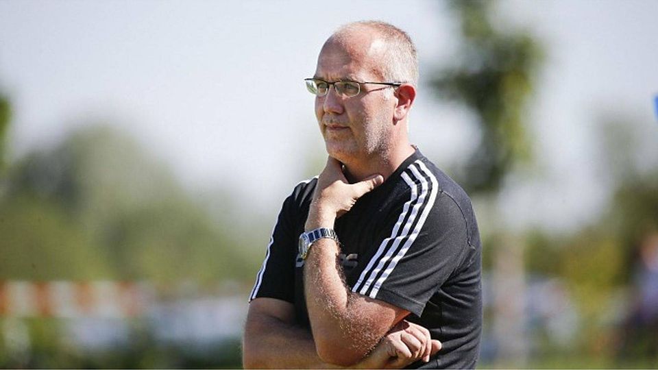 Steht ab der kommenden Spielzeit beim TSV Ummendorf als Trainer an der Außenlinie: Franz Leicht. Archivfoto: Volker Strohmaier