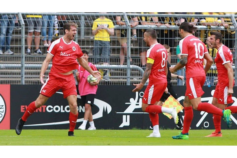 Tobias Willers (links) fühlt sich beim FC Viktoria und in Köln allgemein sehr wohl. Foto: Bucco