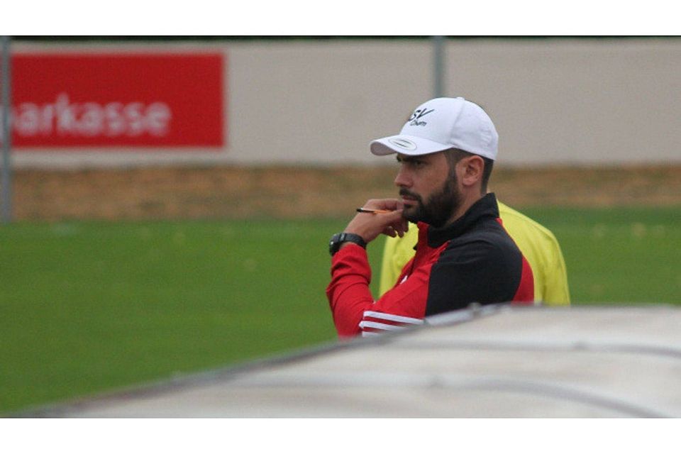 ASV U17 Trainer Groitl geht skeptisch in die Restsaison. Foto: Griesbauer