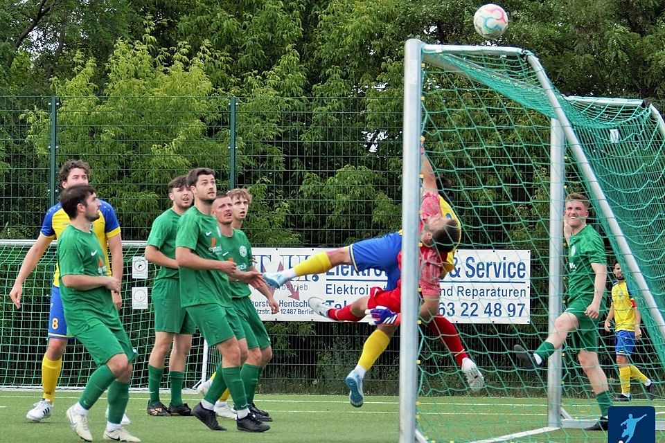 Johannisthal (grün) geht in die Relegation Johannisthal (grün) geht in die Relegation