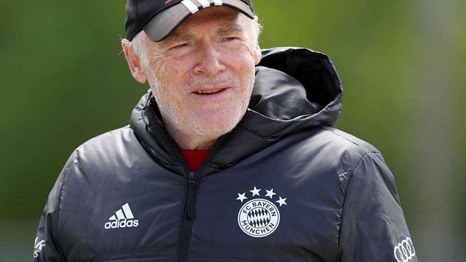 Arie van Lent wird nicht mit der SpVgg Unterhaching in die Regionalliga gehen. Hermann Gerland wäre ein Kanidat, doch Schwabl erinnert sich noch zu gut an ihn als Trainer. 