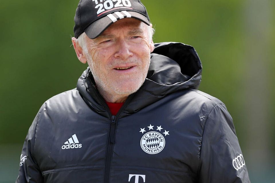 Arie van Lent wird nicht mit der SpVgg Unterhaching in die Regionalliga gehen. Hermann Gerland wäre ein Kanidat, doch Schwabl erinnert sich noch zu gut an ihn als Trainer. 