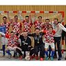 Die neuen Futsal-Könige Bayerns nach der Siegerehrung: Croatia München. F: Franjo