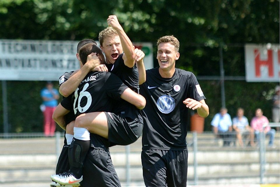 <b>F: Christian Hedler</b> <b>F: Christian Hedler</b>