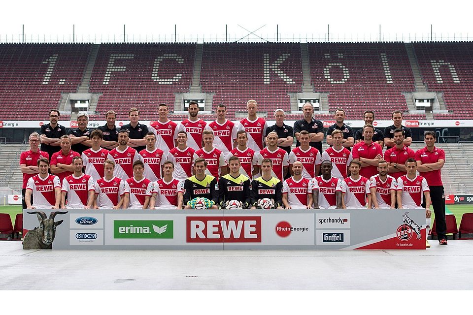 Mannschaftsbild des 1. FC Köln für die neue Bundesligasaison 2014/15. Foto: Marius Becker/dpa