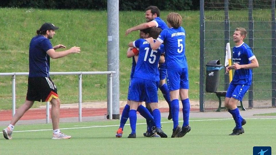 Der ASV Süchteln jubelt über die Tabellenführung
