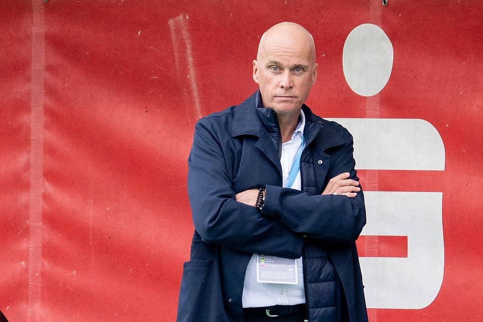 1860-Präsident Robert Reisinger blickt unzufrieden angesichts der Niederlage. 1860-Präsident Robert Reisinger blickt unzufrieden angesichts der Niederlage.