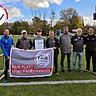 : Fair Play Jahressieger 2024/25: v.l. Toby Santiago (jetziger Trainer A-Junioren); Peter Hoppe (Trainer der letzten Sai-son); Justin Mechler; Martin Walzer (Kreisvorsitzender); Rainer Köbler (Kreisjugendleiter); Jürgen Braach (Schriftführer bei der JSV Limbach/Fahrenbach) und der SR Sebastian Härtig.