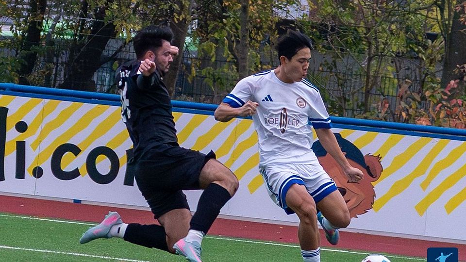 Die SpVg Hagen 11 (in Schwarz) fuhr im wichtigen Kellerduell in Brünninghausen den dritten Saisonsieg ein und gab damit die Rote Laterne ab.