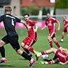 Die DJK Dampfach (in rot) erkämpfte sich am Wochenende einen deutlichen 4:0 Sieg gegen die  TuS Frammersbach 