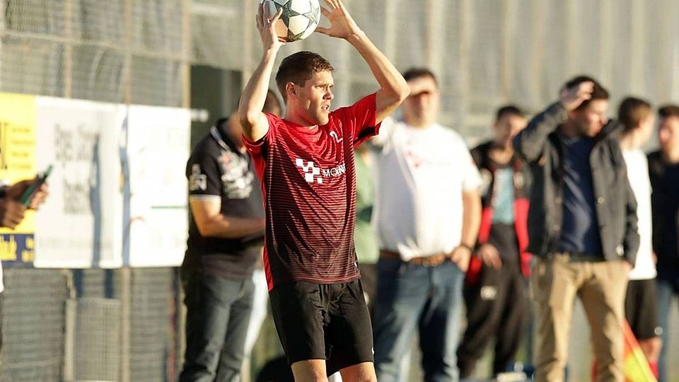 Hört im Sommer als Trainer bei der SG Osburg auf, soll aber noch mitspielen: Daniel Becker. 