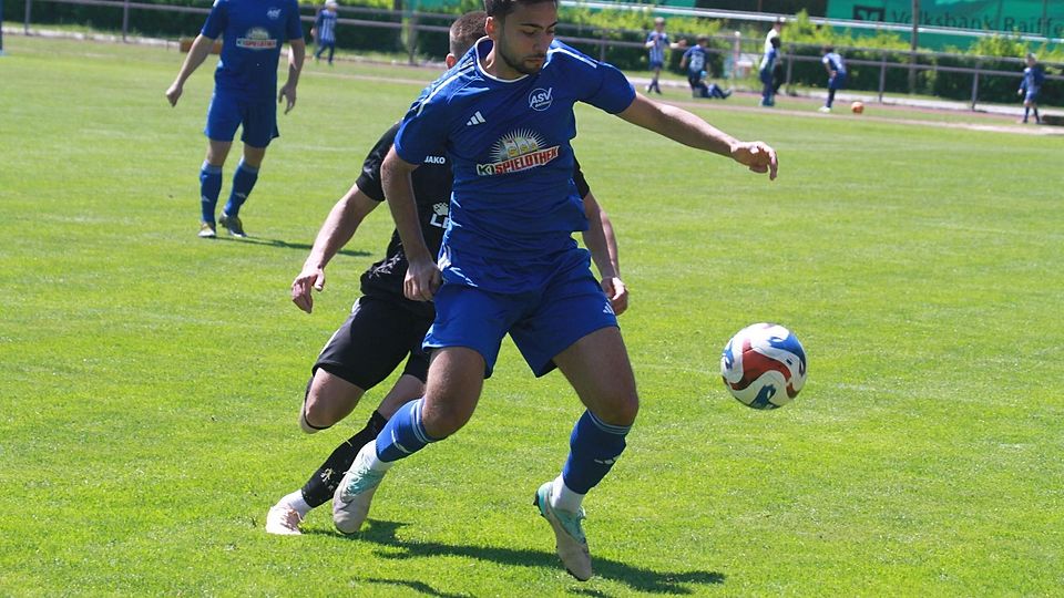 Gegen Langengeisling in der Favoritenrolle: Sergen Rezep und seine Teamkollegen vom ASV Dachau.