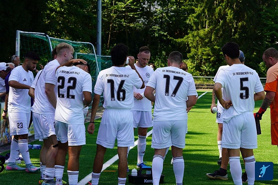 Der SV Niederbachem bekommt es mit RW Merl zu tun.