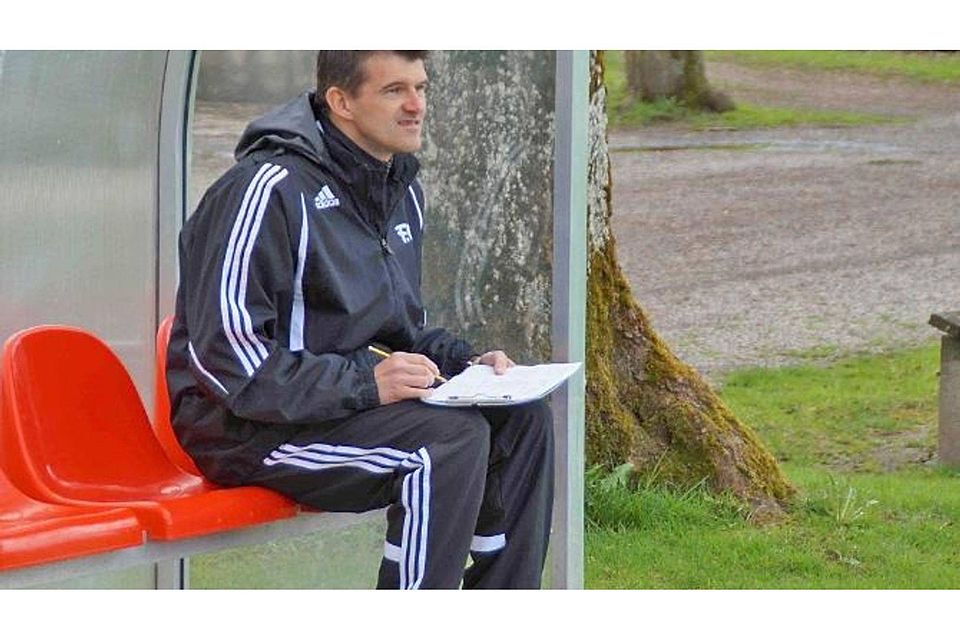 Memmingens U21-Coach Andreas Köstner fordert von seinen Mannen höchste Konzentration im Nachholspiel gegen den TSV Gilching-Argelsried.  Archivfoto: Wolfgang Radeck