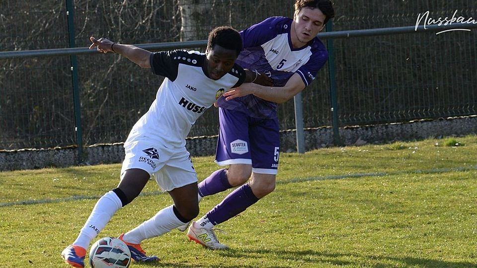 Ell (dunkles Trikot) empfängt Folschette, die USBC ist in Rambrouch zu Gast 