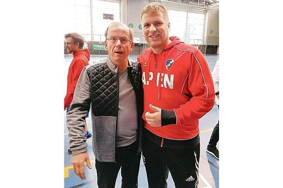 Lernte von den Besten: Kai Emmel (rechts) erhielt von Futsal-Nationaltrainer Paul Schomann gute Tipps. Privat