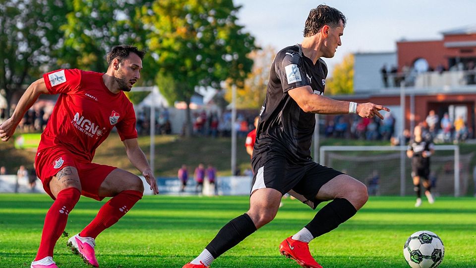 Philipp Kirsamer (rechts) erzielte das Tor des Tages für den FC Memmingen.