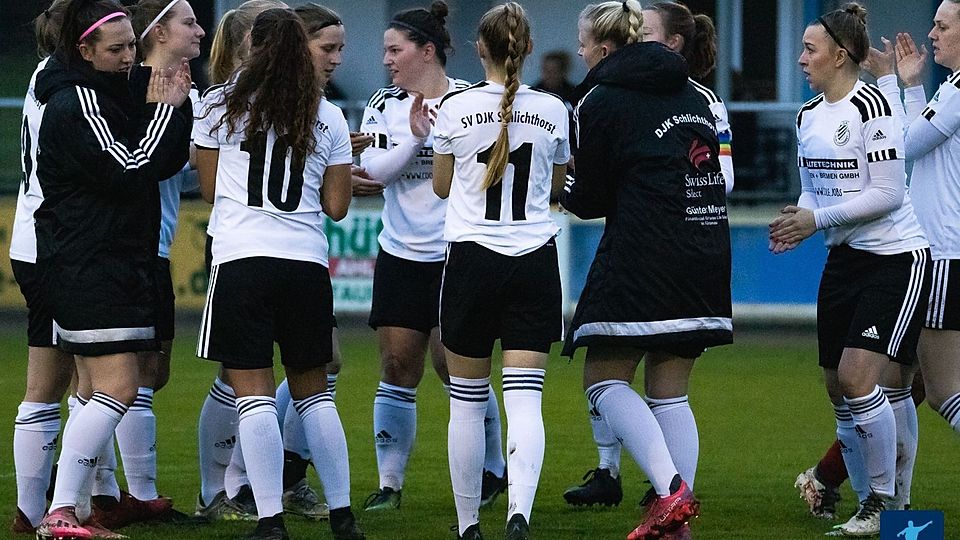 Spielen auch im kommenden Jahr in der Oberliga: die Damen der DJK Schlichthorst.