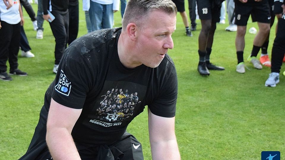 Hat den VfB Hilden in die Regionalliga geführt: Tim Schneider. 