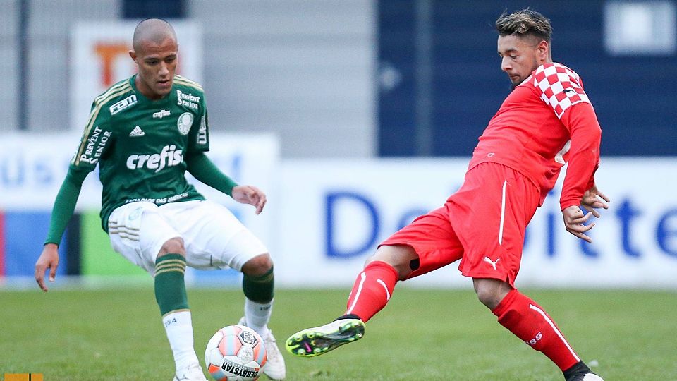 F: Christian Deutzmann