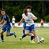 Rasmus Wunderlich (vorne, TSV Rantrum), hier im Hinspiel gegen Noah Steiger (TUS Jevenstedt), hatte keine Möglichkeit, seine Torgefährlichkeit zu beweisen.