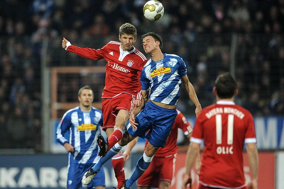 In seiner Glanzzeit lieferte sich Roman Prokoph (2009 beim VfL Bochum) auch rassige Duelle mit Bayern-Legende Thomas Müller.