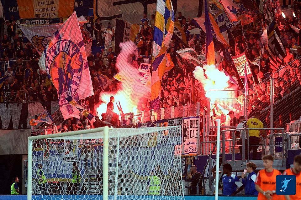 In der Regionalliga Nordost lockt bislang der FC Carl Zeiss Jena die meisten Fans an.