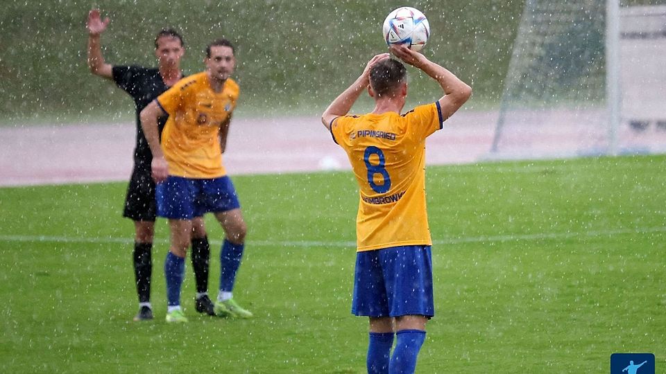 Bekamen ein großes Kompliment von ihrem Trainer: Die Spieler des FC Pipinsried.