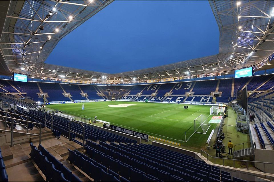 In der Sinsheimer Rhein-Neckar Arena steigt das Finale der U19-Europameisterschaft-F: Images