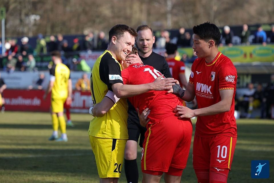 Gute Laune: Die Vilzinger um Thomas Haas (li.) und auch der FC Augsburg II sind am Dienstag schon wieder im Einsatz.